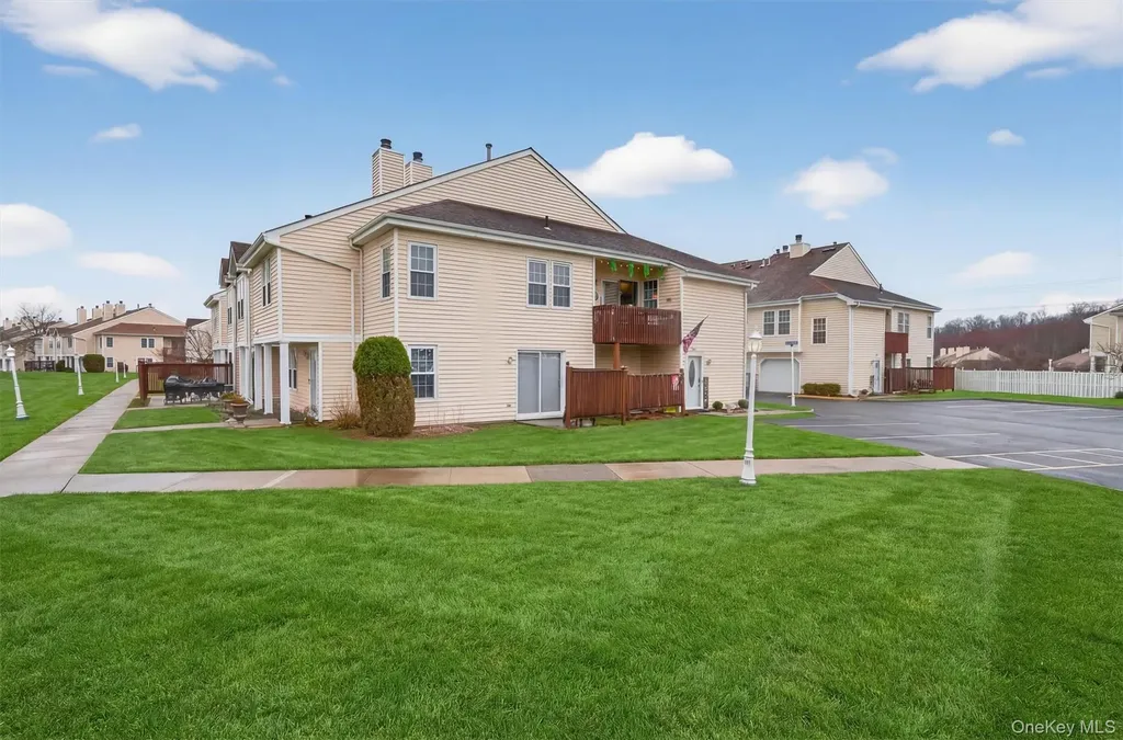3601 Whispering Hills Chester NY 10918