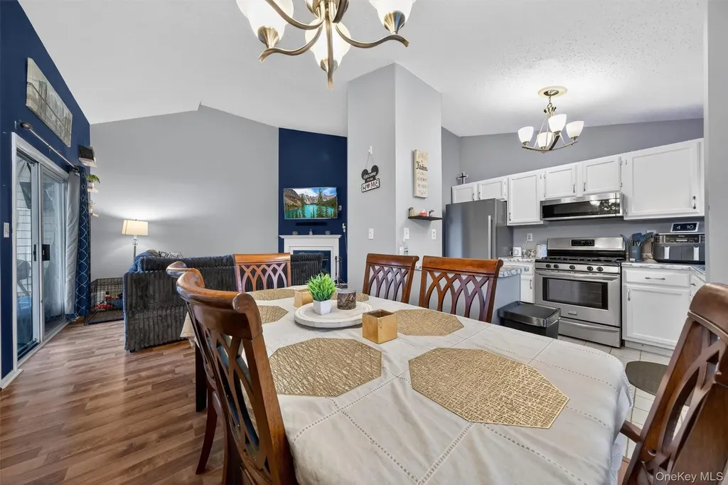 3601 Whispering Hills Chester NY 10918