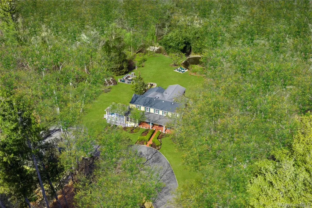 21 Kitchawan Drive Chappaqua NY 10514