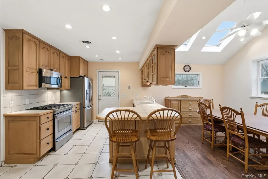 87 Capt Shankey Drive Garnerville NY 10923