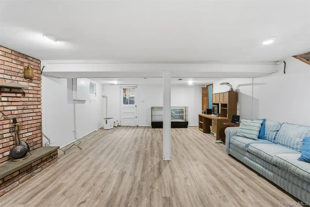 87 Capt Shankey Drive Garnerville NY 10923