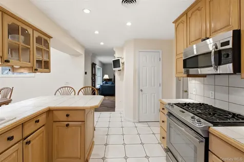 87 Capt Shankey Drive Garnerville NY 10923