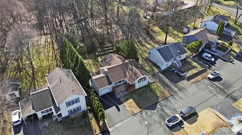 87 Capt Shankey Drive Garnerville NY 10923