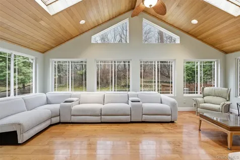 87 Capt Shankey Drive Garnerville NY 10923