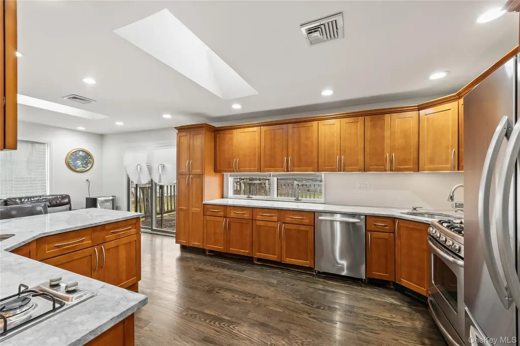 1 Darby Road Airmont NY 10952