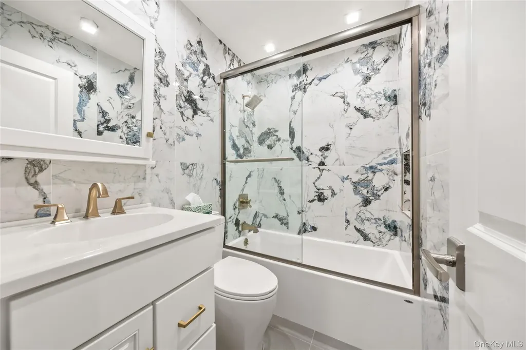 1 Darby Road Airmont NY 10952