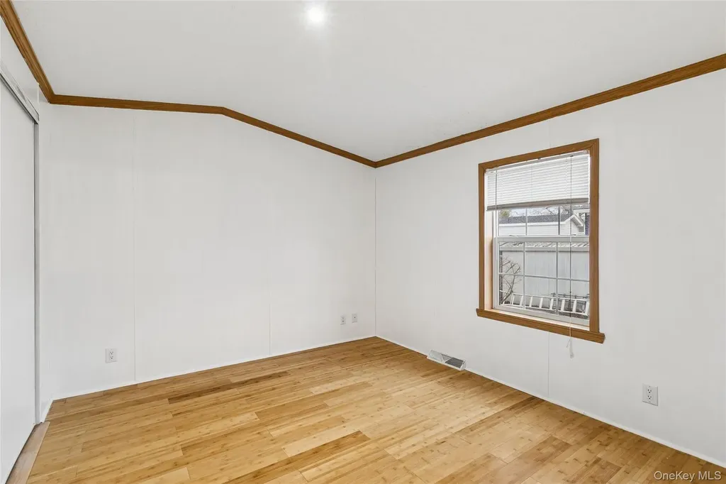37 Hubbard Avenue #5 Riverhead NY 11901