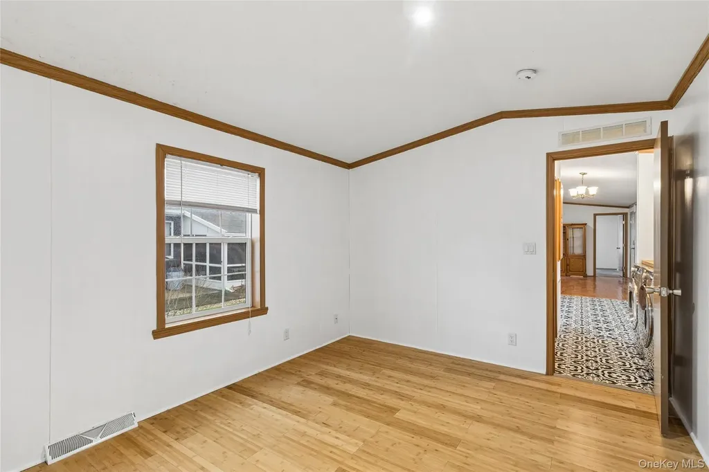37 Hubbard Avenue #5 Riverhead NY 11901