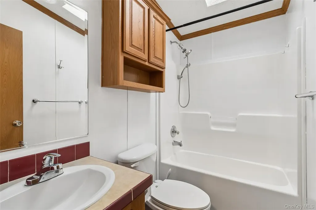 37 Hubbard Avenue #5 Riverhead NY 11901