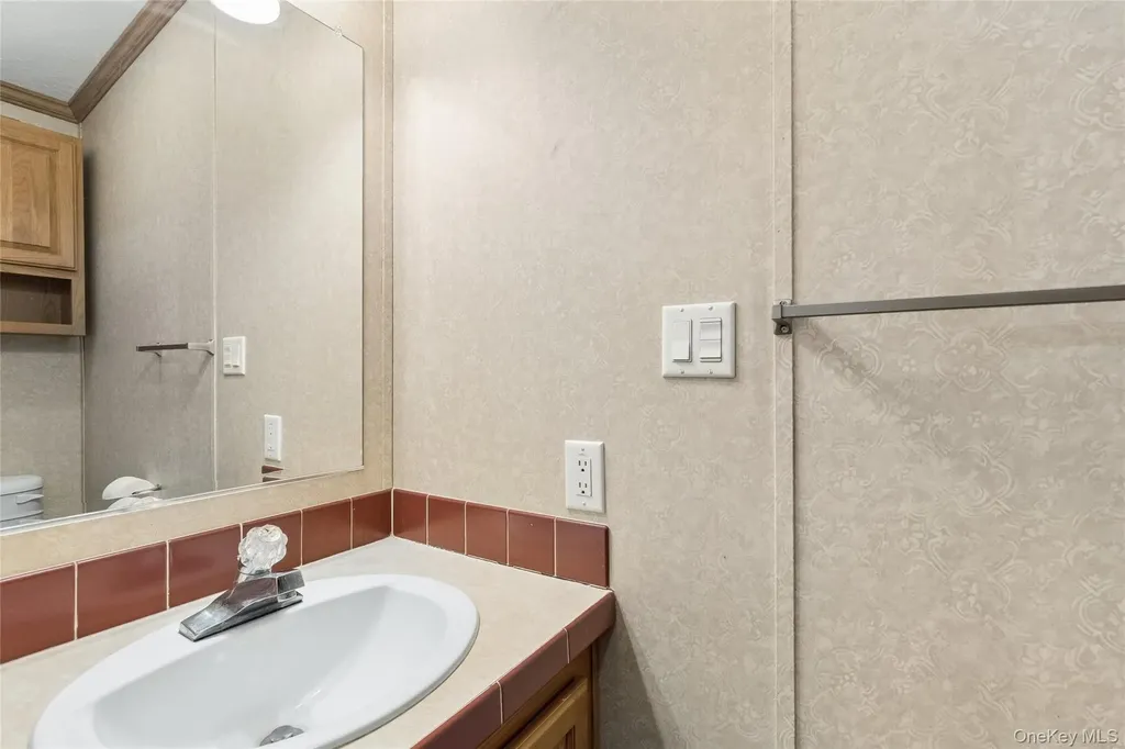 37 Hubbard Avenue #5 Riverhead NY 11901
