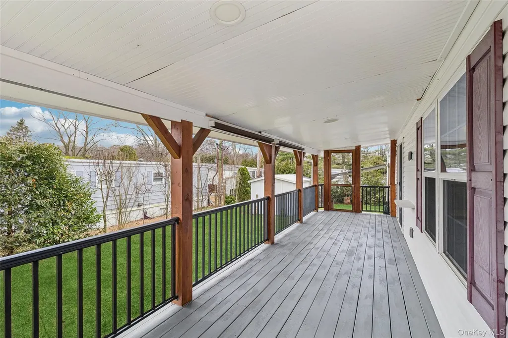 37 Hubbard Avenue #5 Riverhead NY 11901