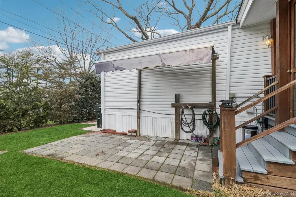 37 Hubbard Avenue #5 Riverhead NY 11901