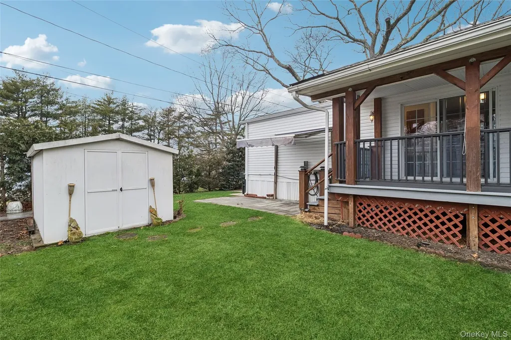 37 Hubbard Avenue #5 Riverhead NY 11901