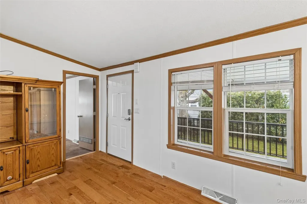37 Hubbard Avenue #5 Riverhead NY 11901