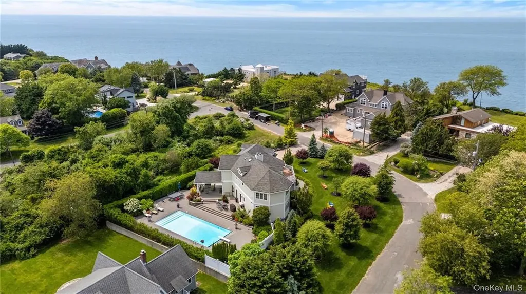 695 Sound Drive Greenport NY 11944