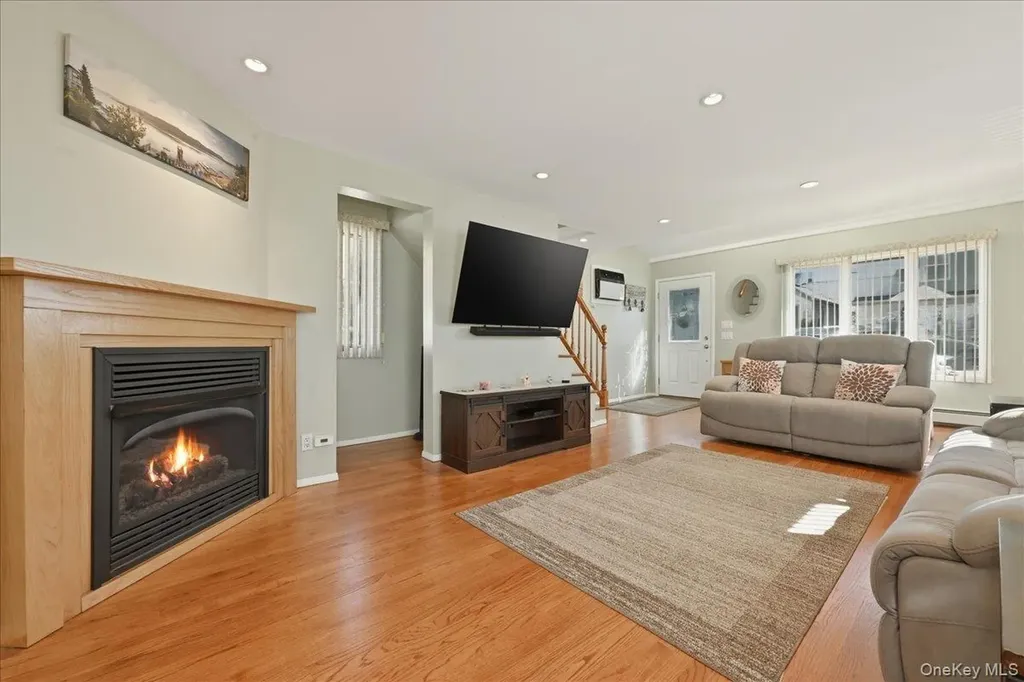 24 Catherine Avenue Franklin Square NY 11010