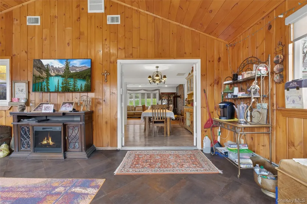 81 Brandy Lane Wappingers Falls NY 12590