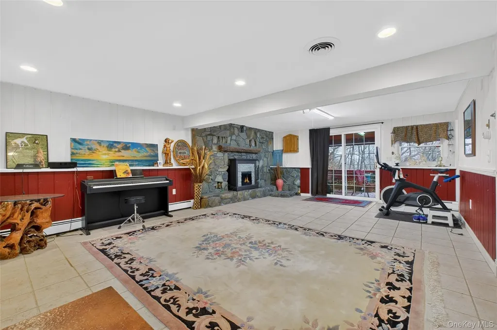 81 Brandy Lane Wappingers Falls NY 12590