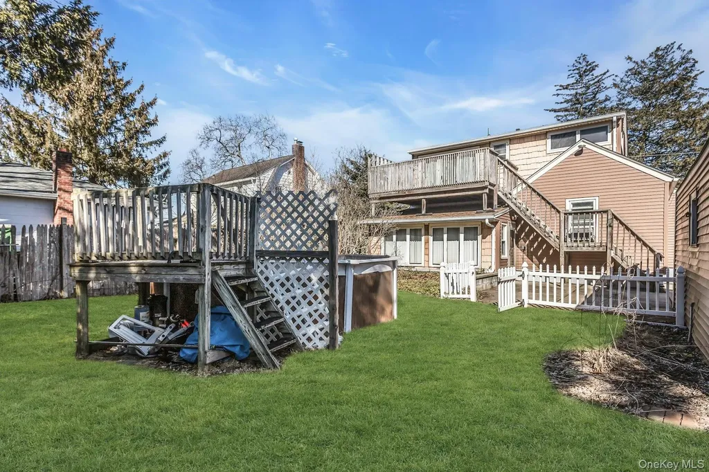 306 Park Avenue Freeport NY 11520