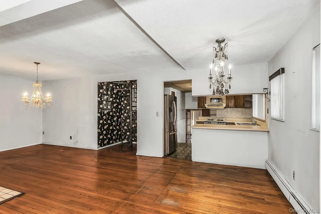 306 Park Avenue Freeport NY 11520