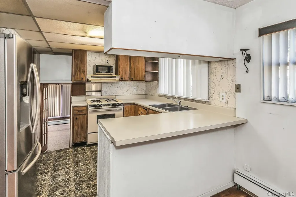 306 Park Avenue Freeport NY 11520