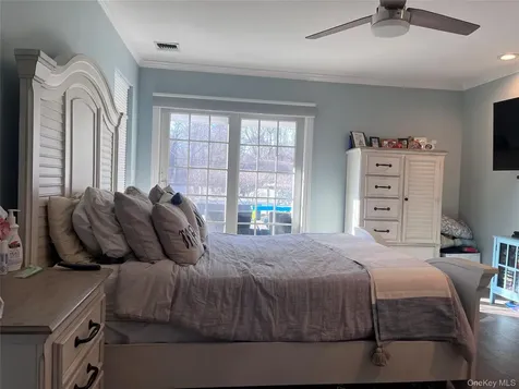 35 Vista Drive S Manorville NY 11949