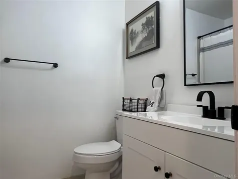 35 Vista Drive S Manorville NY 11949