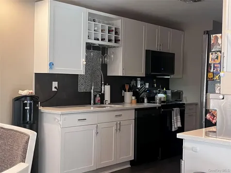 35 Vista Drive S Manorville NY 11949