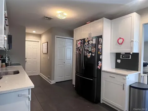 35 Vista Drive S Manorville NY 11949