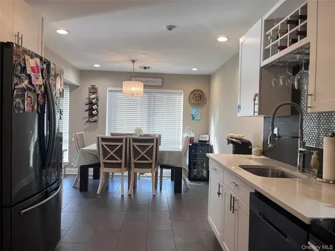 35 Vista Drive S Manorville NY 11949
