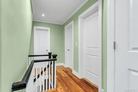 85 Violet Avenue Floral Park NY 11001
