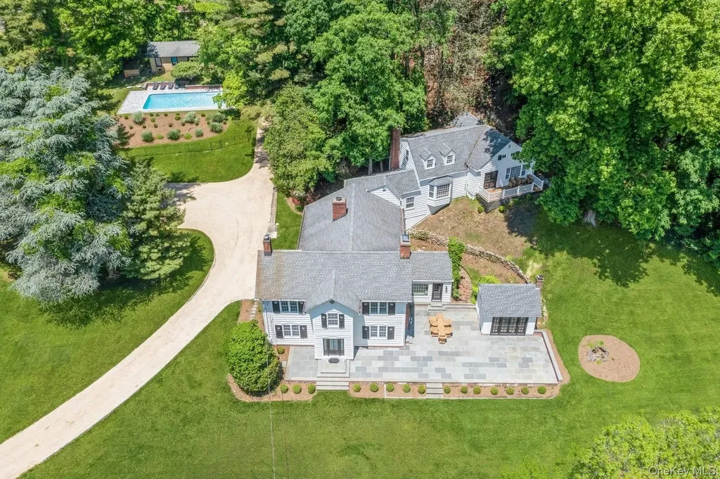 15 Lloyd Harbor Road Lloyd Harbor NY 11743