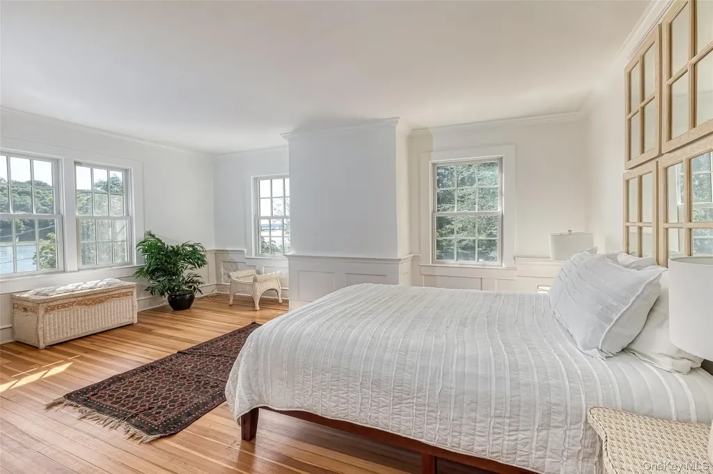 15 Lloyd Harbor Road Lloyd Harbor NY 11743
