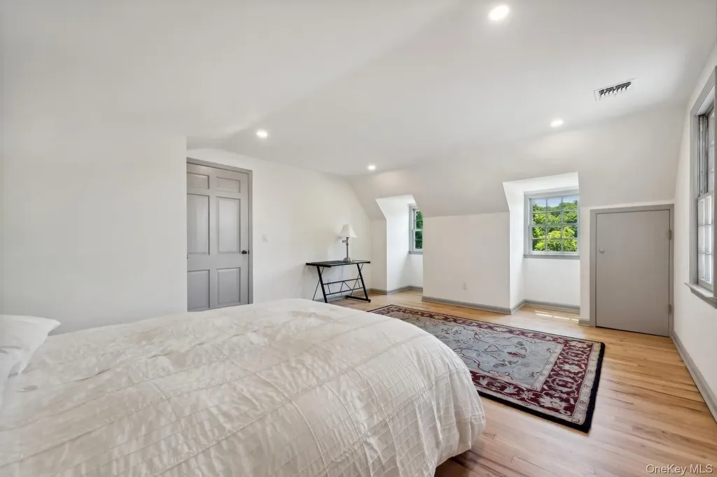 15 Lloyd Harbor Road Lloyd Harbor NY 11743