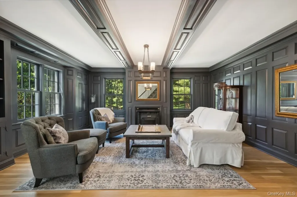 15 Lloyd Harbor Road Lloyd Harbor NY 11743