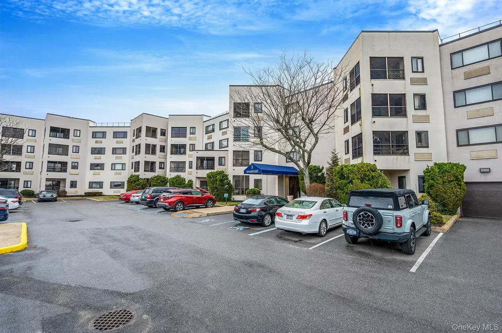 725 Miller Avenue Freeport NY 11520