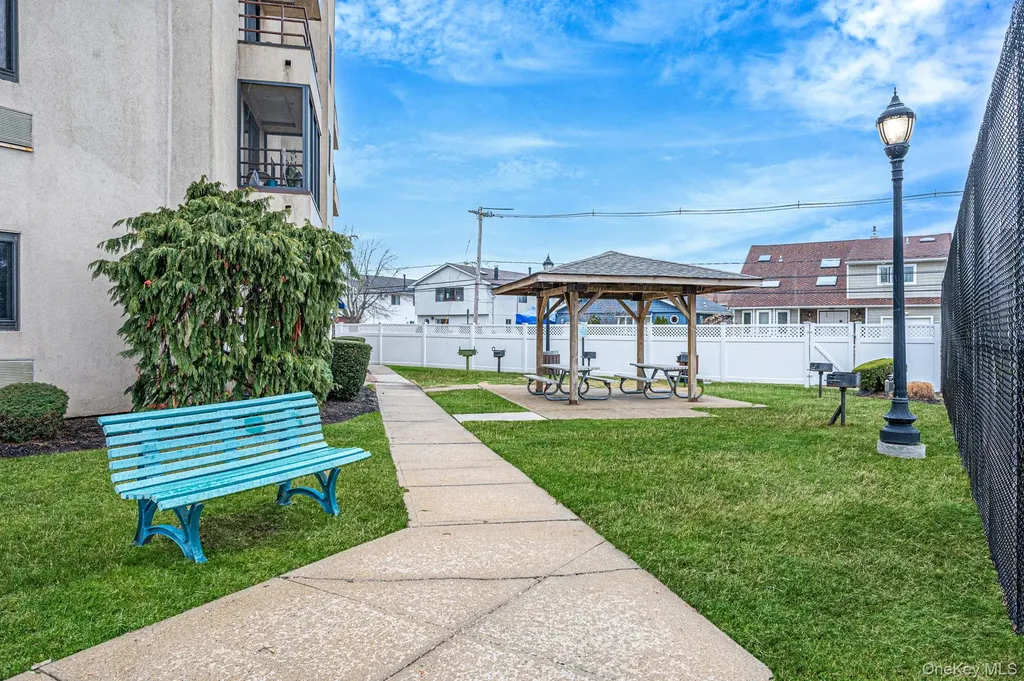 725 Miller Avenue Freeport NY 11520