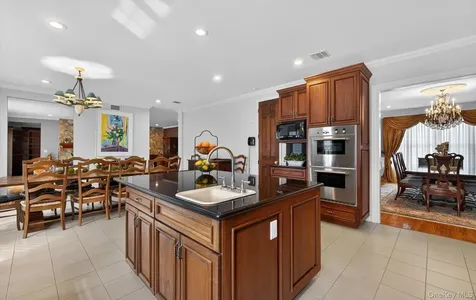 301 Berry Hill Road Oyster Bay Cove NY 11791