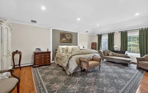 301 Berry Hill Road Oyster Bay Cove NY 11791