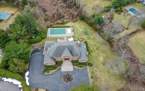 301 Berry Hill Road Oyster Bay Cove NY 11791