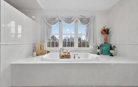 301 Berry Hill Road Oyster Bay Cove NY 11791