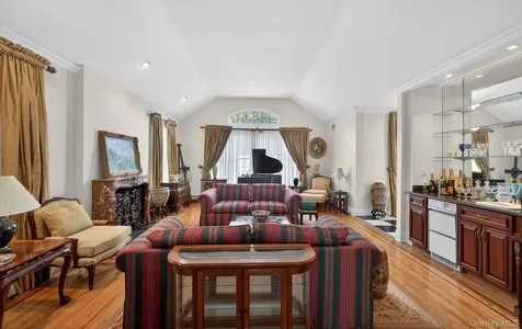 301 Berry Hill Road Oyster Bay Cove NY 11791