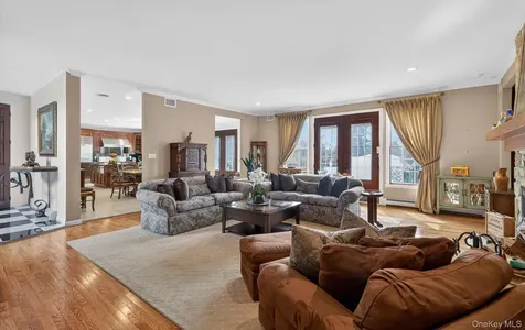 301 Berry Hill Road Oyster Bay Cove NY 11791