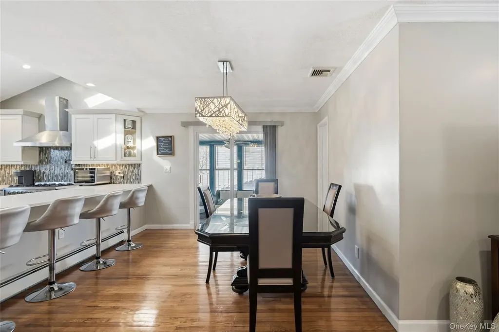 70 Forest Road Valley Stream NY 11581