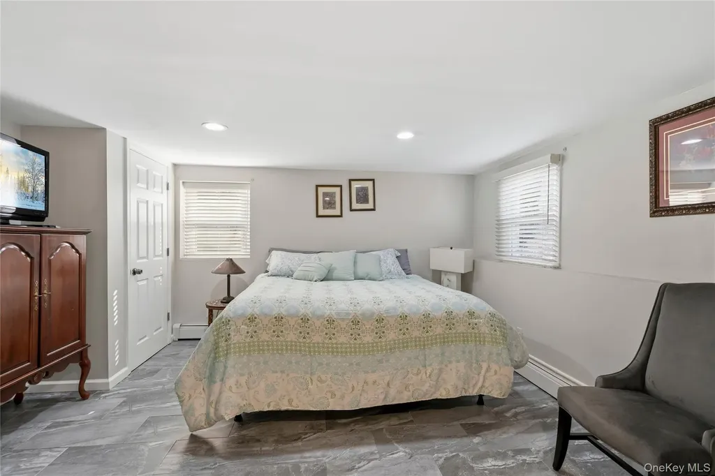 70 Forest Road Valley Stream NY 11581