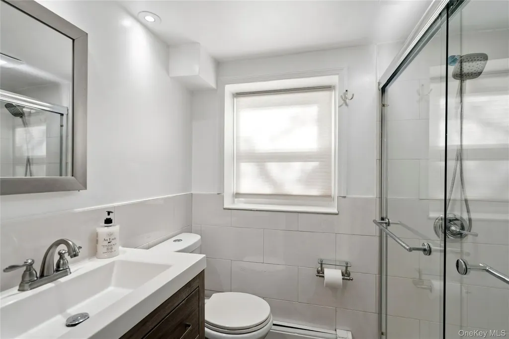 70 Forest Road Valley Stream NY 11581