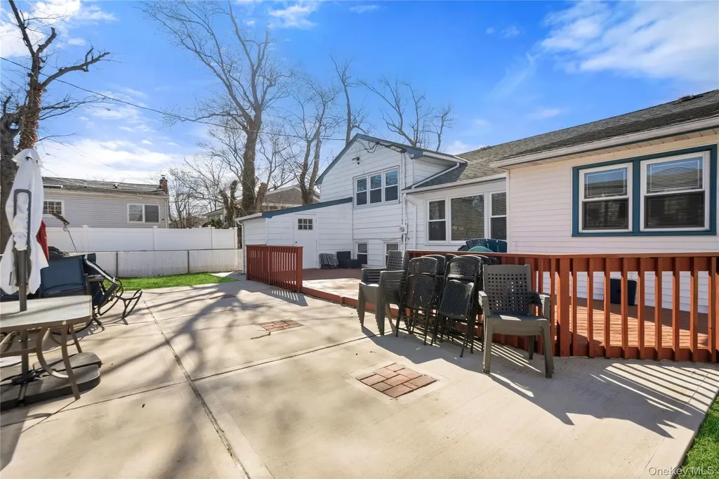 70 Forest Road Valley Stream NY 11581