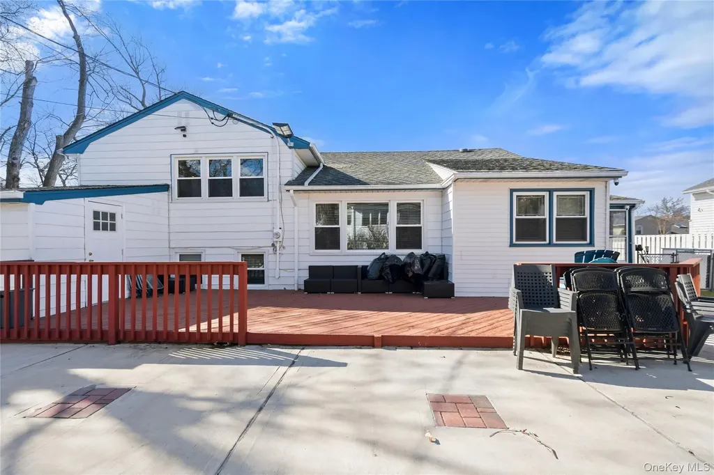 70 Forest Road Valley Stream NY 11581