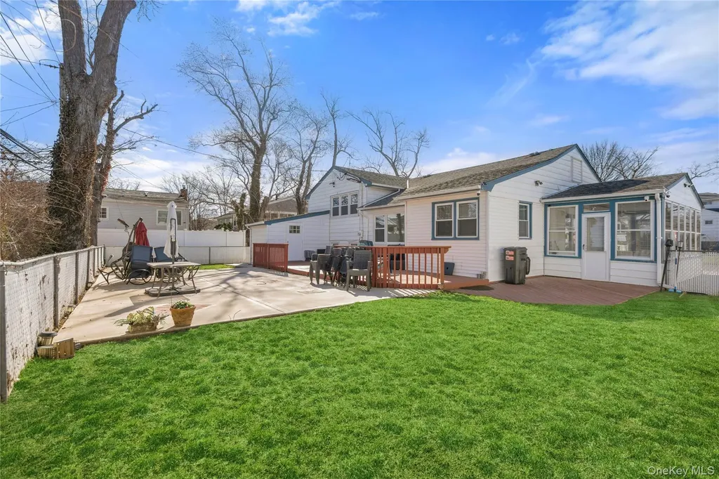 70 Forest Road Valley Stream NY 11581