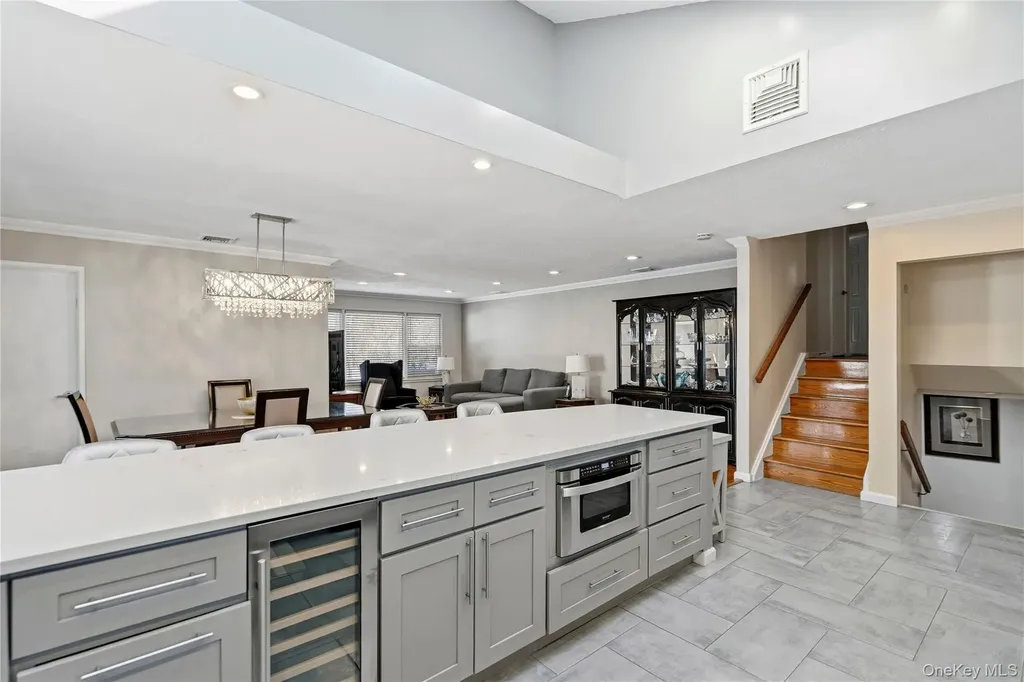 70 Forest Road Valley Stream NY 11581